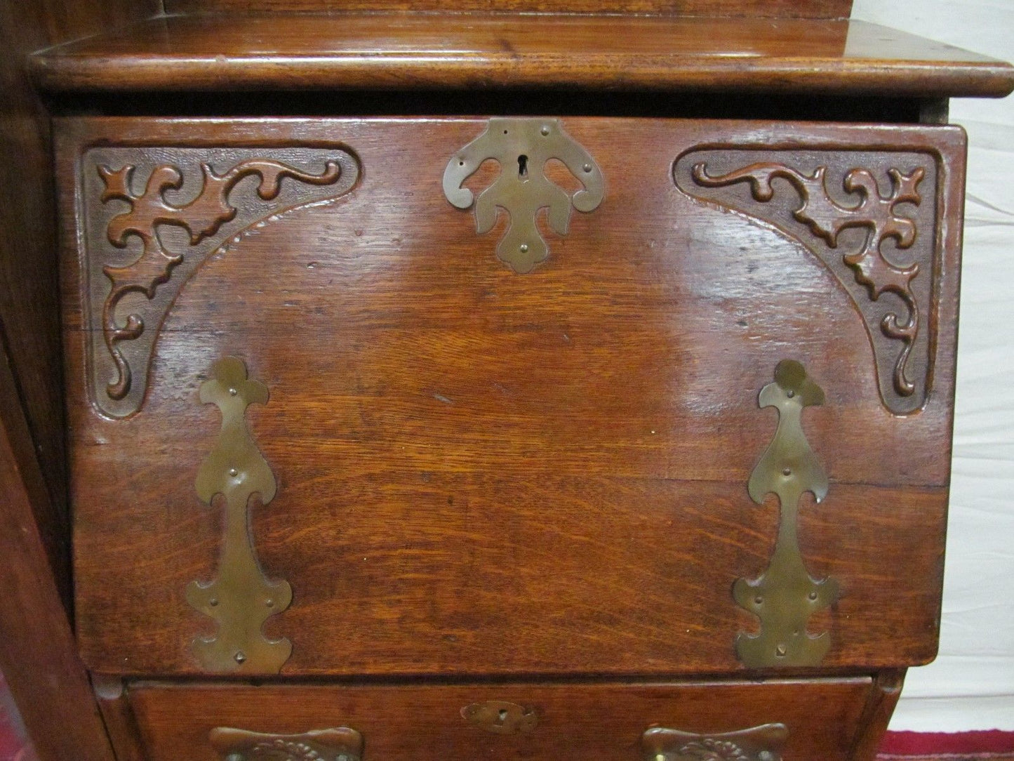 VICTORIAN 19TH CENTURY OAK SIDE BY SIDE DESK WITH BRASS HARDWARE