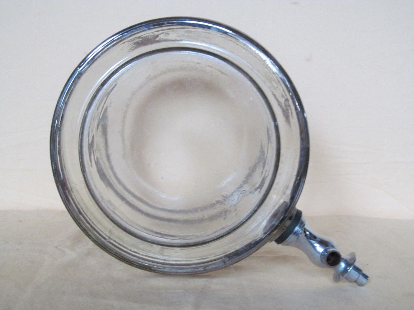 EXCELLENT VINTAGE ICE COFFEE DISPENSER IN CHROME & GLASS BARREL SHAPE