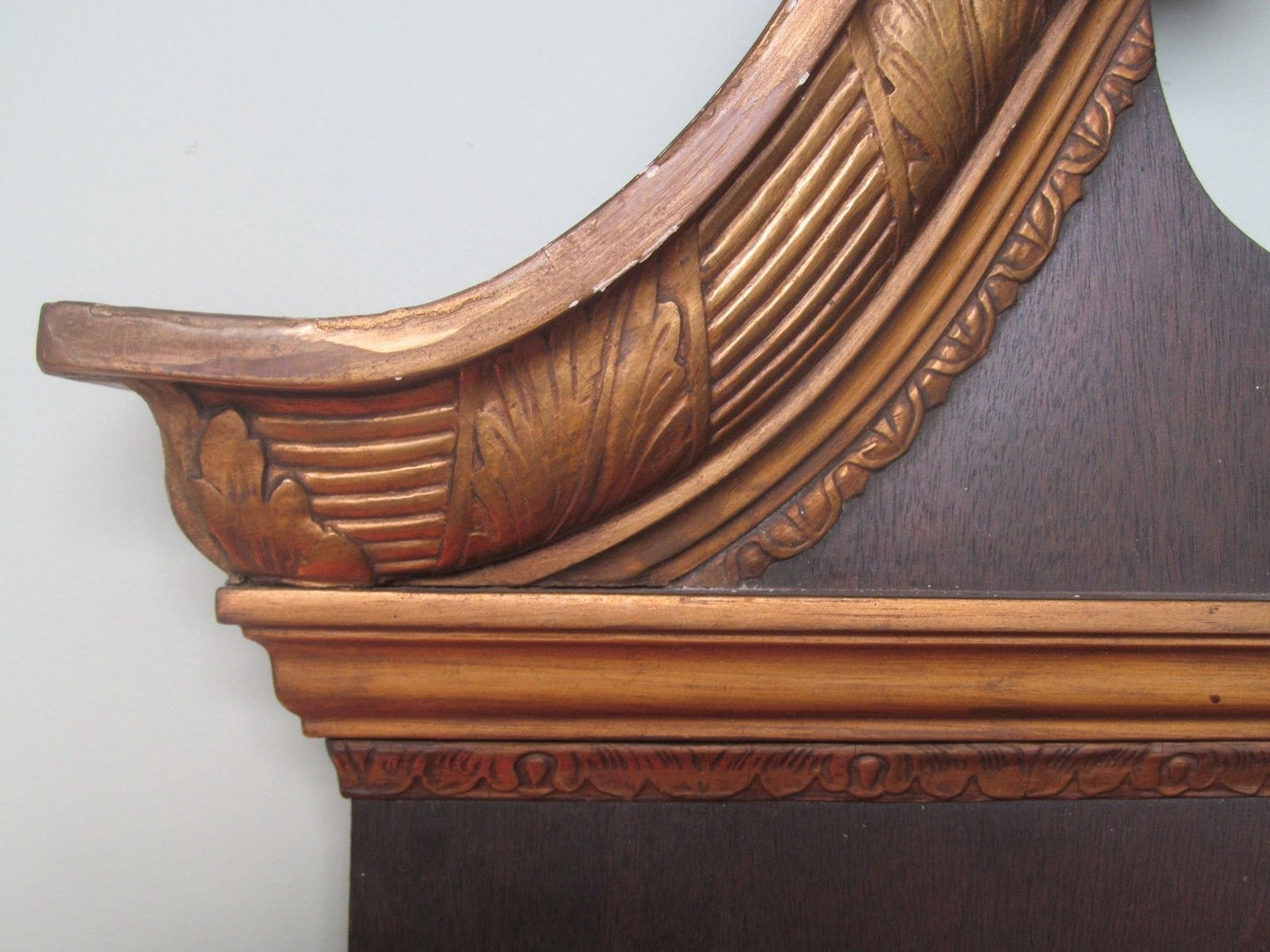 FABULOUS FREIDMAN BROTHERS CHIPPENDALE CONSTITUTION MOUNT VERNON MIRROR