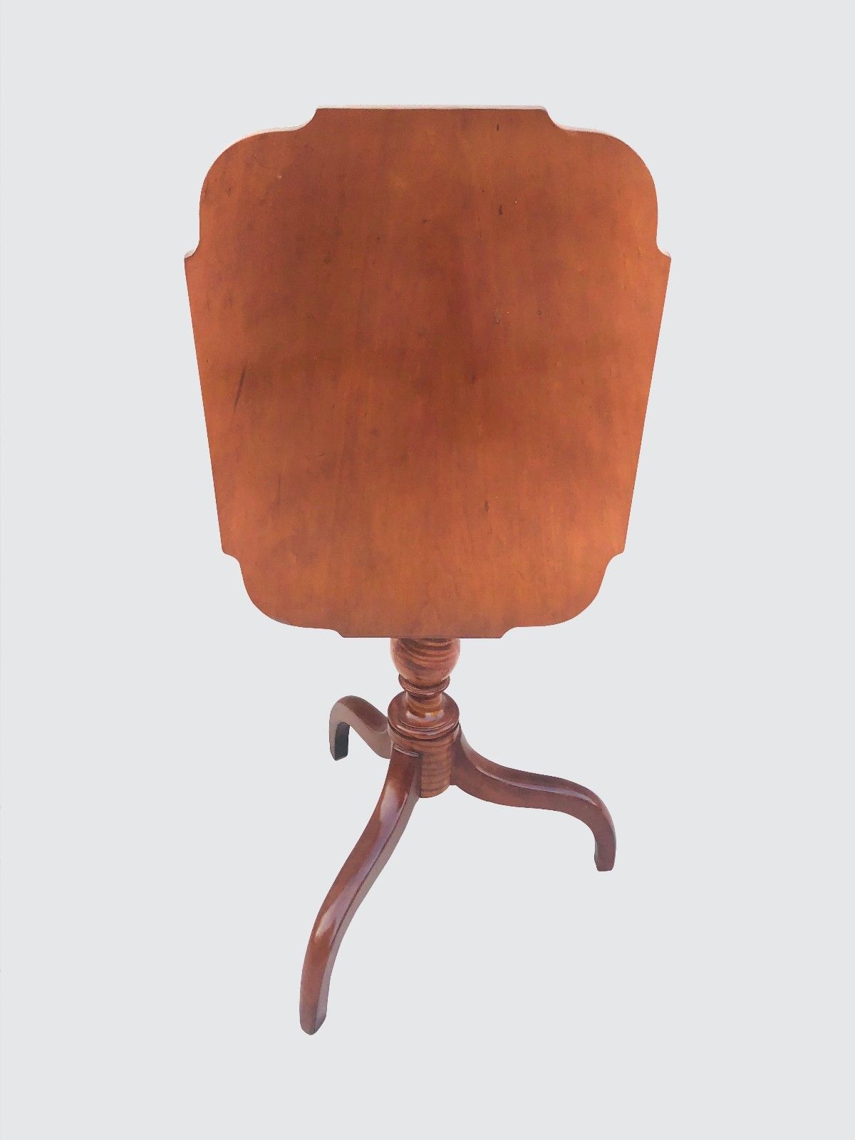 TIGER MAPLE & CHERRY 18TH CENTURY FEDERAL TILT TOP CANDLESTAND WITH OVOLO TOP