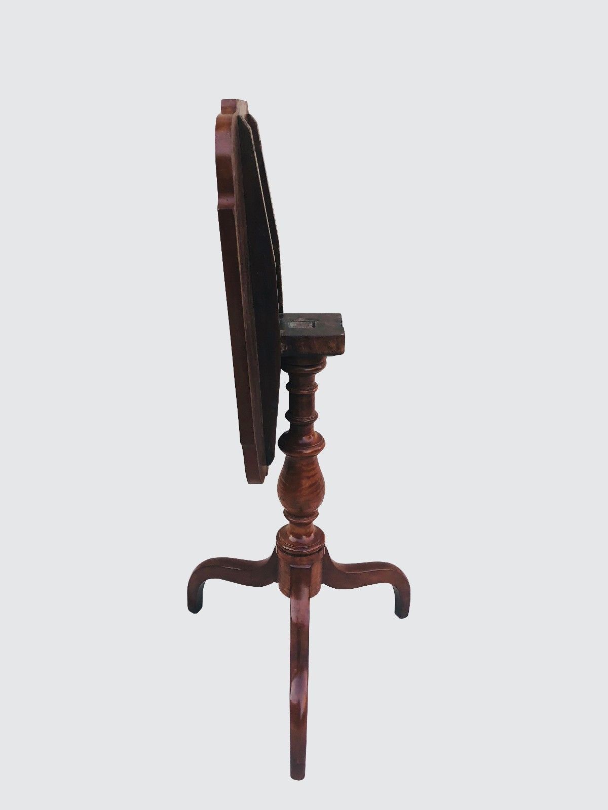 TIGER MAPLE & CHERRY 18TH CENTURY FEDERAL TILT TOP CANDLESTAND WITH OVOLO TOP