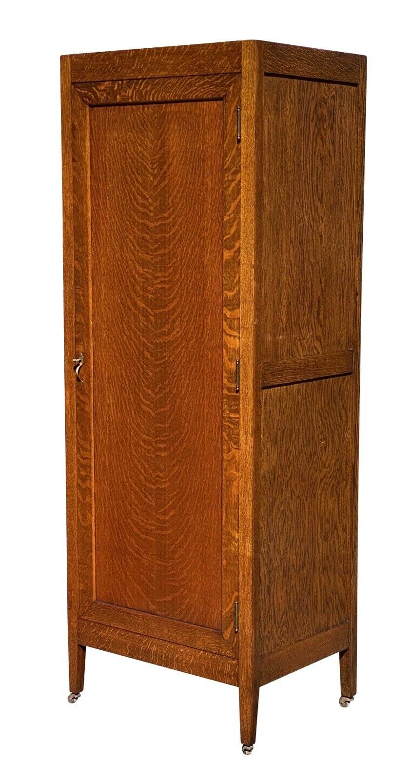 19th Century Antique Tiger Oak Victorian Wardrobe / Cabinet