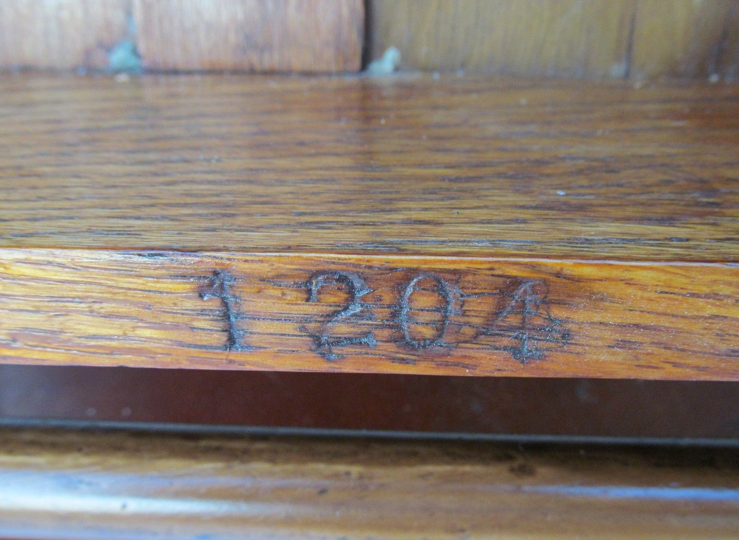 FINE VICTORIAN OAK MEDICINE CABINET WITH TOWEL BAR