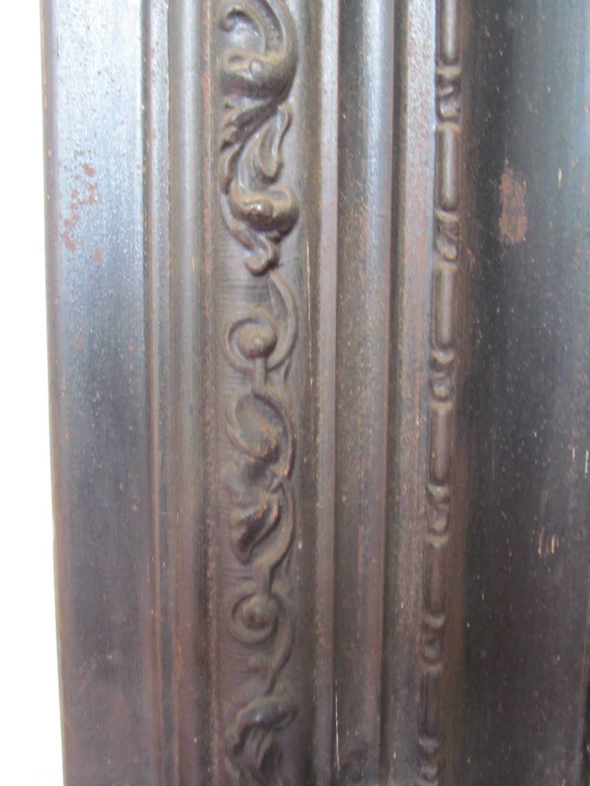 19TH CENTURY CAST IRON FIRE BACK WITH COMPLETE FRAME SYSTEM & ORNATE MOTIFS