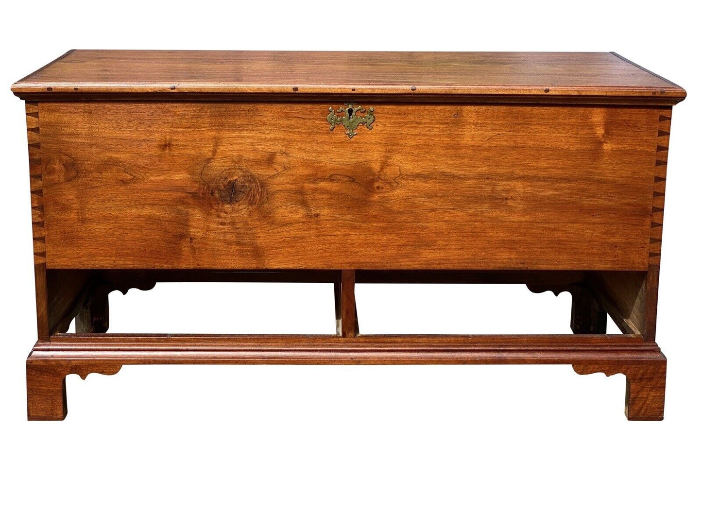 Late 18th Century Queen Anne Walnut Pennsylvania Blanket Chest With Two Drawers