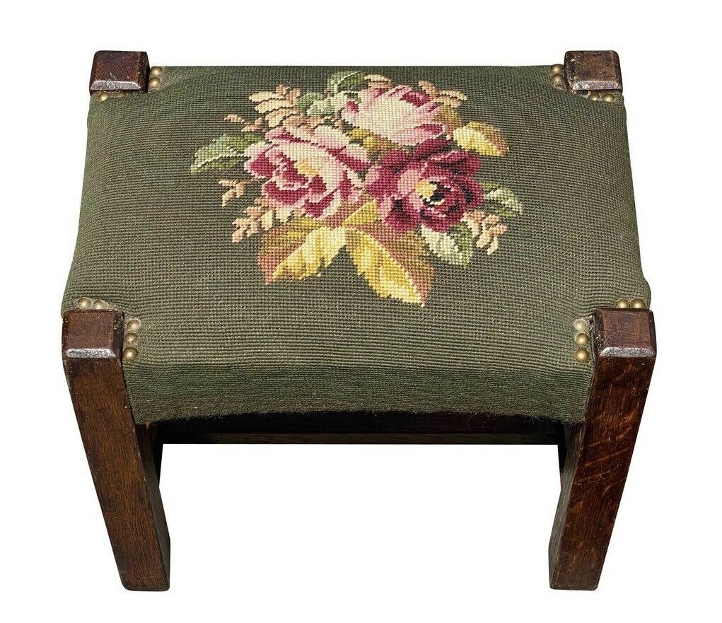 20TH C ANTIQUE ARTS & CRAFTS / MISSION OAK NEEDLEPOINT SEAT FOOTSTOOL ~ STICKLEY