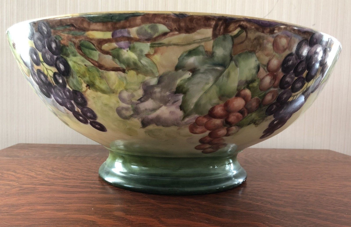 T&V LIMOGES HAND PAINTED GRAPE PAINTED PUNCH BOWL
