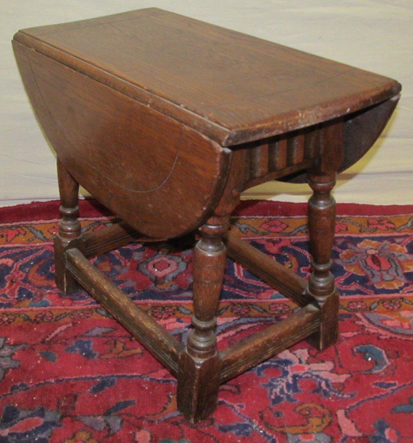 ANTIQUE KITTINGER WILLIAM & MARY STYLE OAK BUTTERFLY TABLE