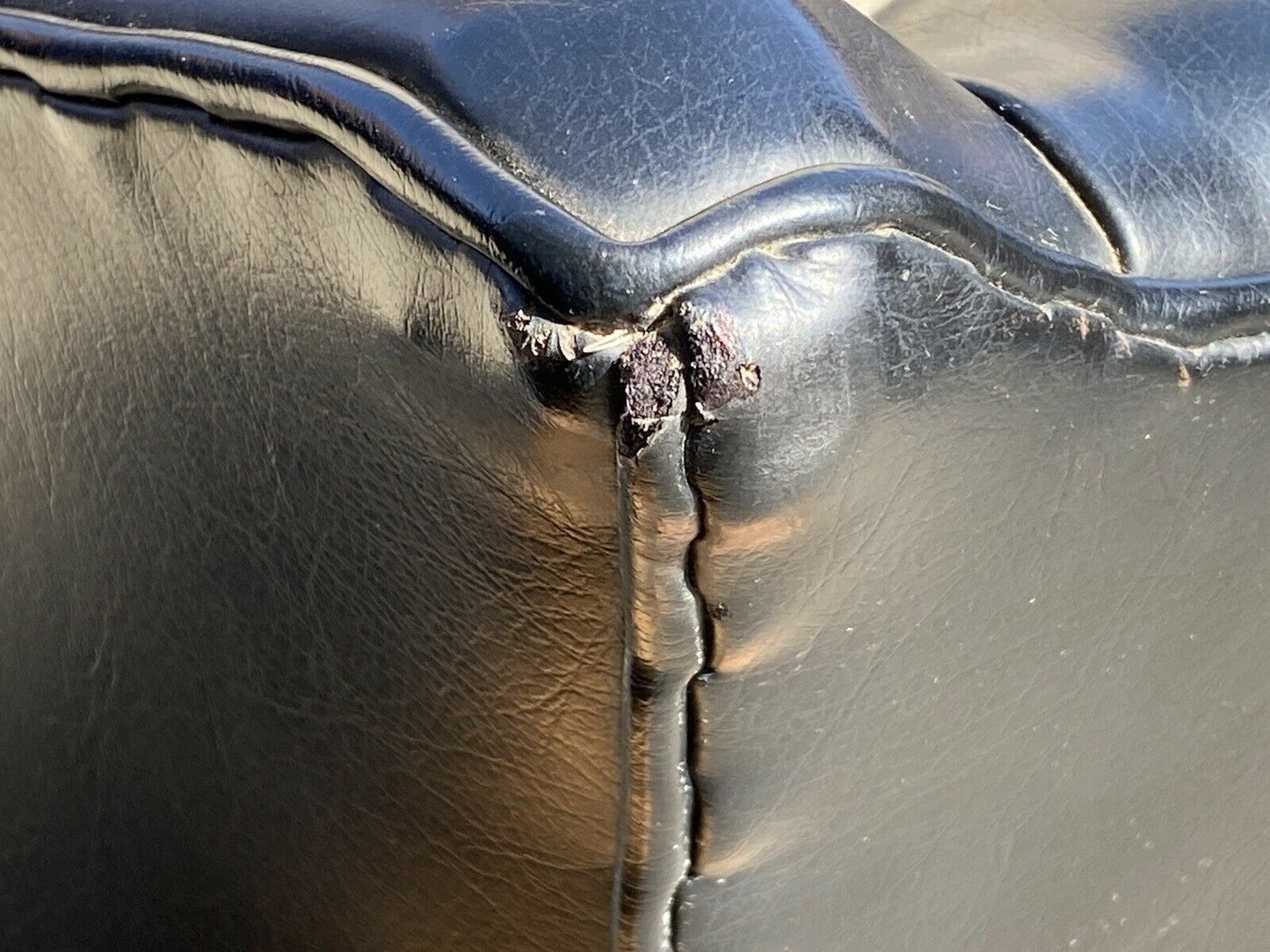 20TH C PAIR OF CHIPPENDALE ANTIQUE STYLE BLACK LEATHER WING BACK ARM CHAIRS