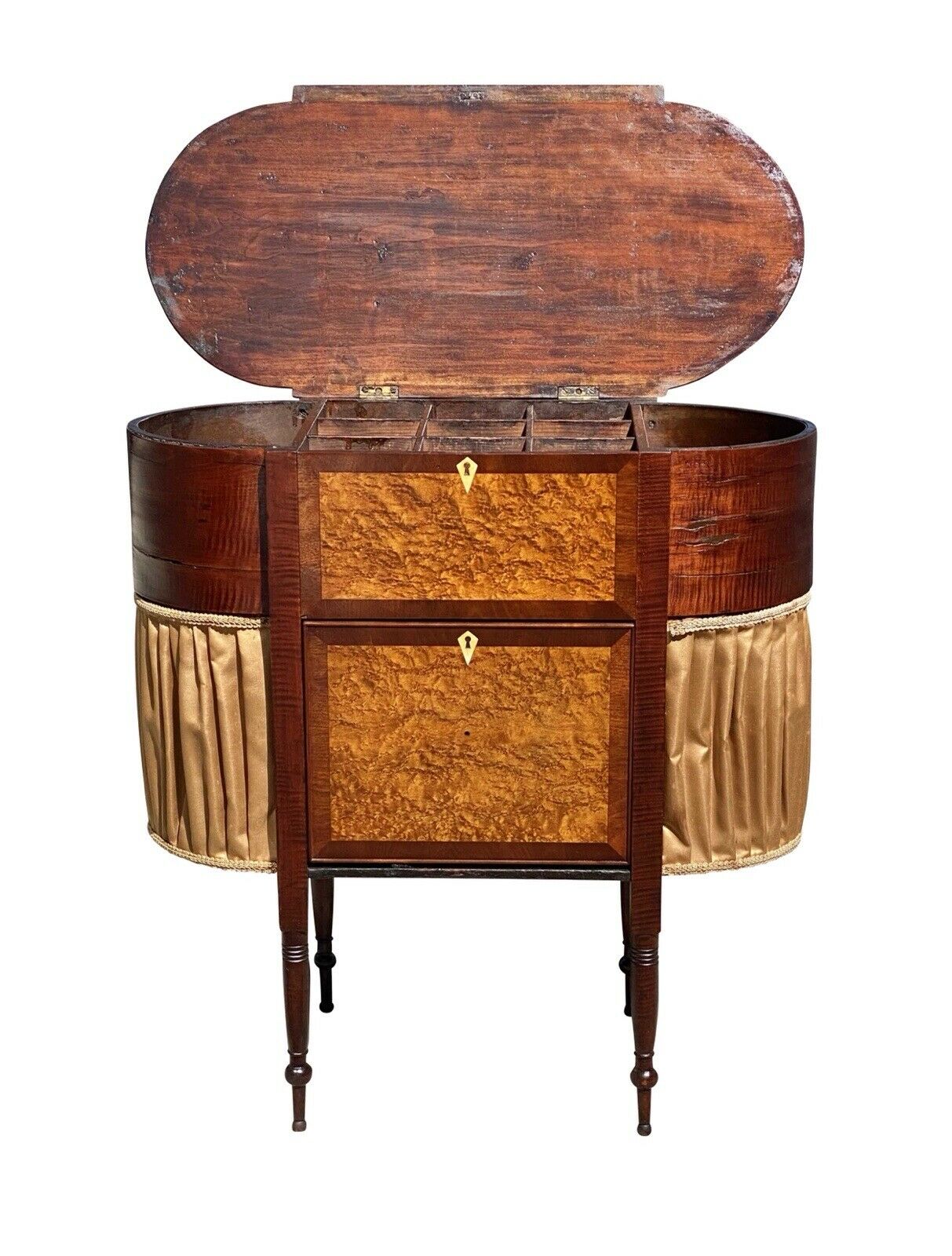 18th C Antique Federal Tiger Maple & Birds Eye Maple Sewing Stand / Work Table