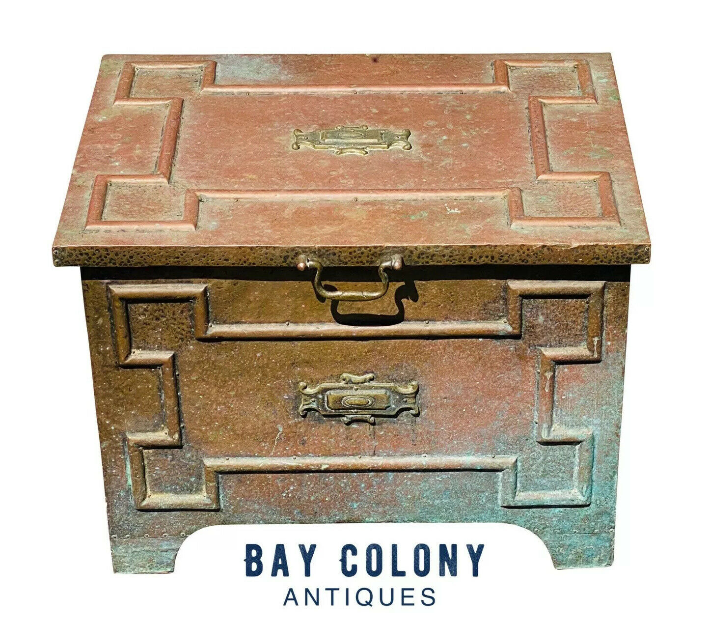 20TH C ANTIQUE ARTS & CRAFTS HAND HAMMERED COPPER KINDLING BOX ~ STRON – Bay Colony Antiques