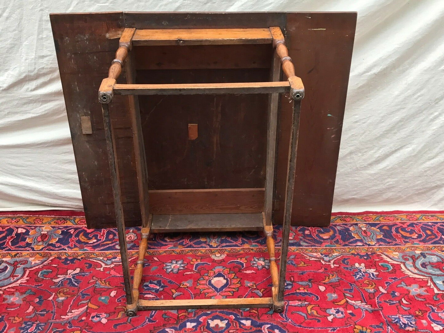 18TH C WILLIAM & MARY PERIOD NEW ENGLAND ANTIQUE DROP LEAF TAVERN / DINING TABLE