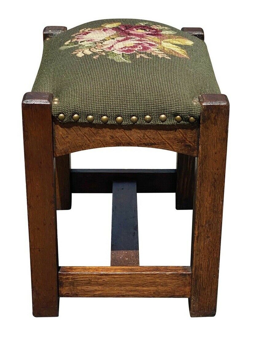 20TH C ANTIQUE ARTS & CRAFTS / MISSION OAK NEEDLEPOINT SEAT FOOTSTOOL ~ STICKLEY