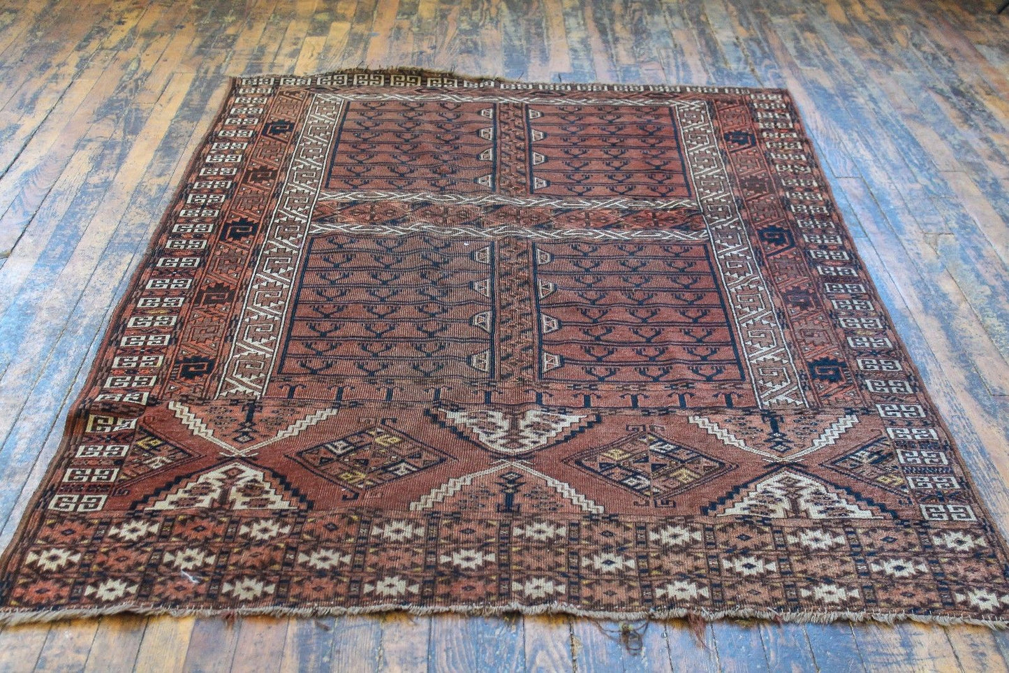 FINE & COMPLEX ANTIQUE TEKKE TURKOMAN ESTATE CARPET