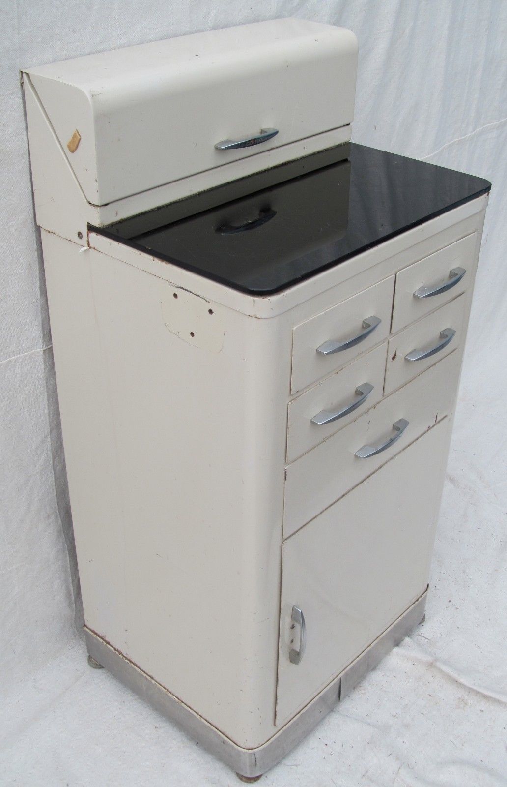 ART DECO ENAMELED MEDICAL CABINET WITH JET BLACK GLASS TOP BY CERTIFIED
