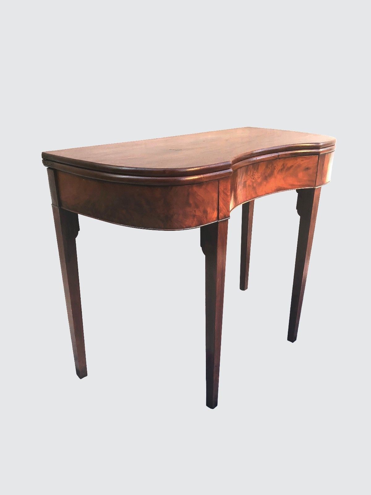18TH CENTURY FEDERAL CONCAVE FORM RHODE ISLAND GAME TABLE IN MAHOGANY-RARE
