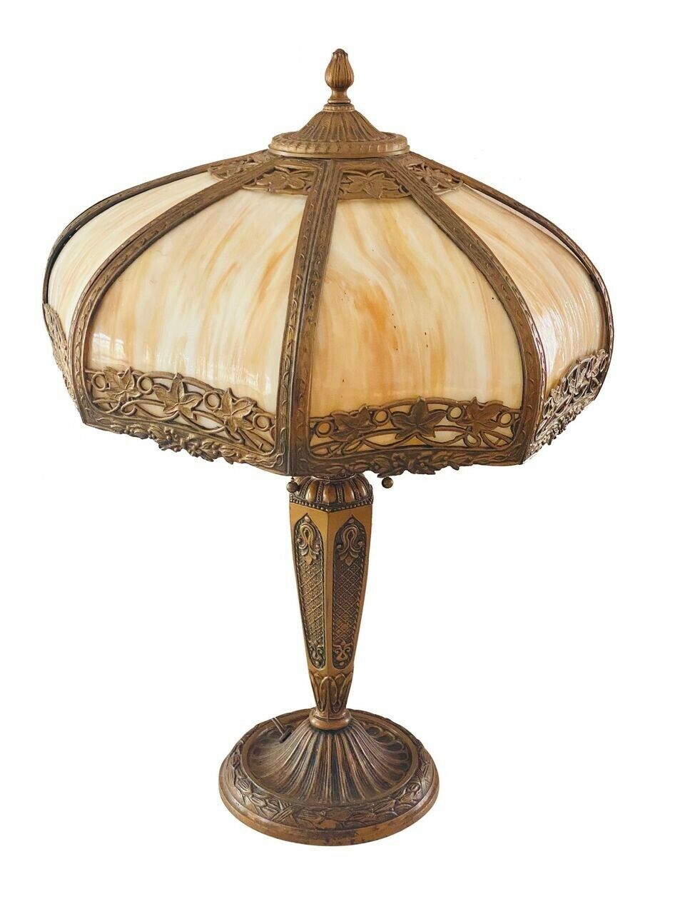 20TH C ANTIQUE ARTS & CRAFTS / ART NOUVEAU 8 PANEL CARAMEL SLAG GLASS LAMP