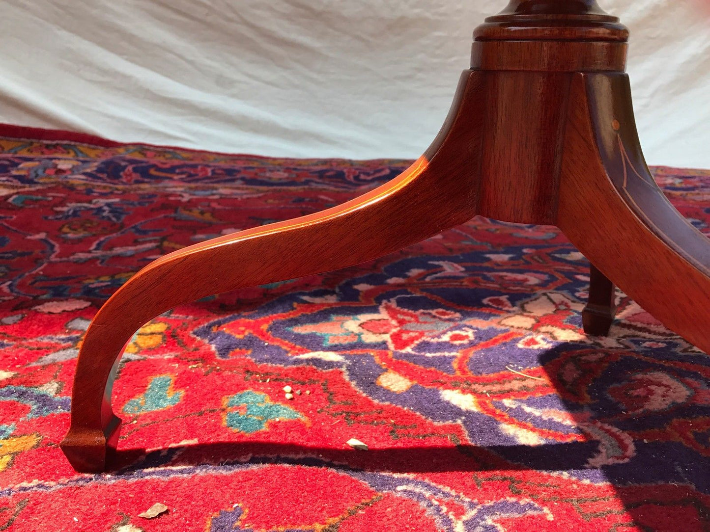 FEDERAL STYLE INLAID MAHOGANY TWO TIER SPADE LEG TABLE BY NATHAN MARGOLIS