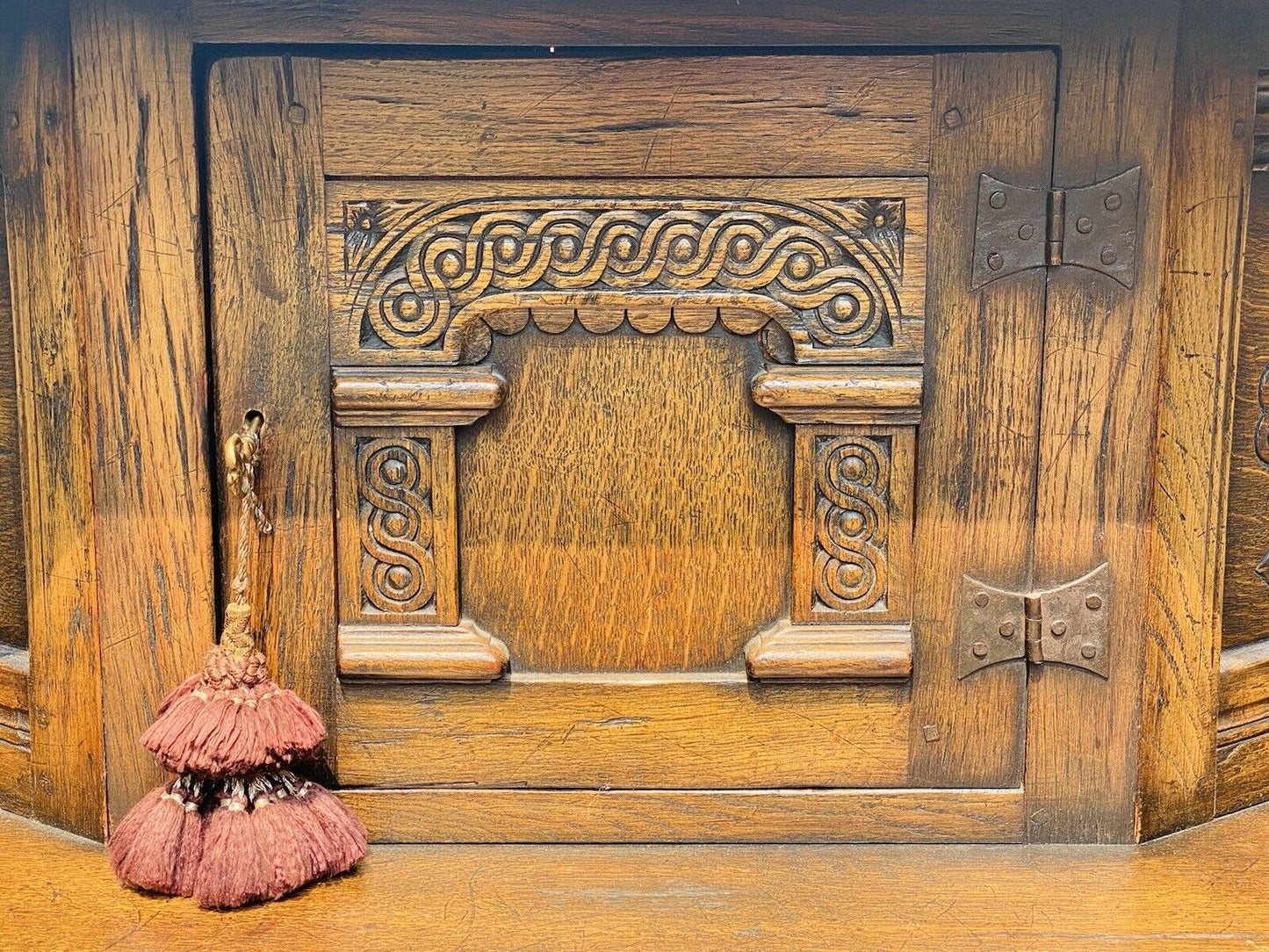 19th C Antique Tiger Oak Carved Jacobean Style Court Cupboard / Sideboard