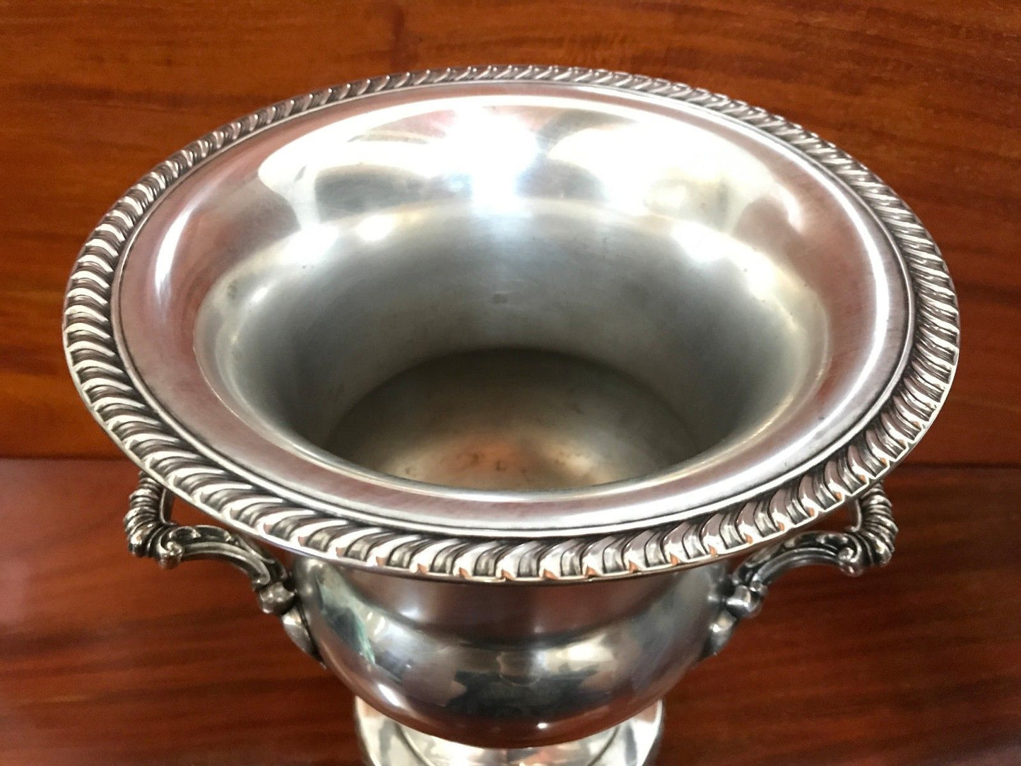 VINTAGE SILVER PLATE CHAMPAGNE-WINE ICE BUCKET