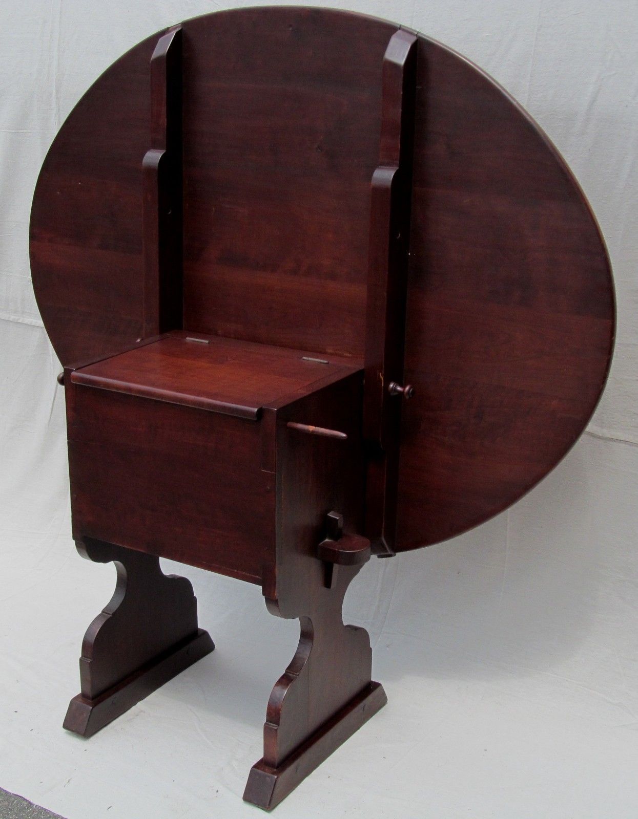 ANTIQUE QUEEN ANNE STYLE OVAL FORM CHERRY SHOE FOOT HUTCH TABLE - WONDERFUL