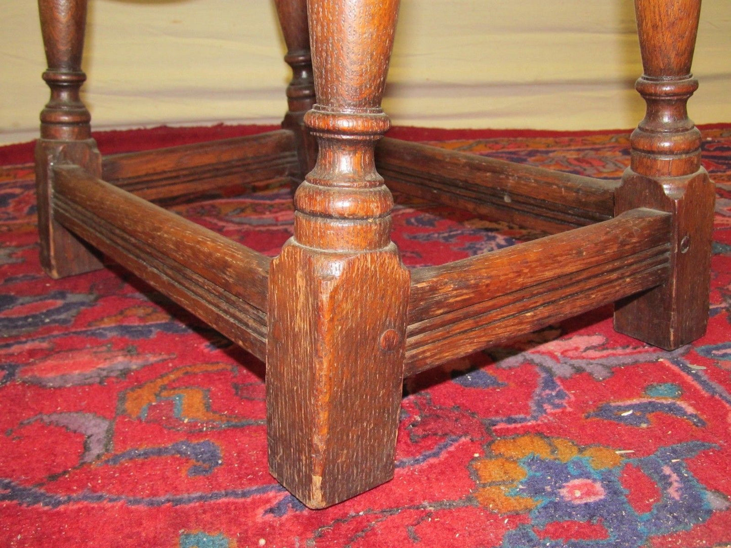 ANTIQUE KITTINGER WILLIAM & MARY STYLE OAK BUTTERFLY TABLE