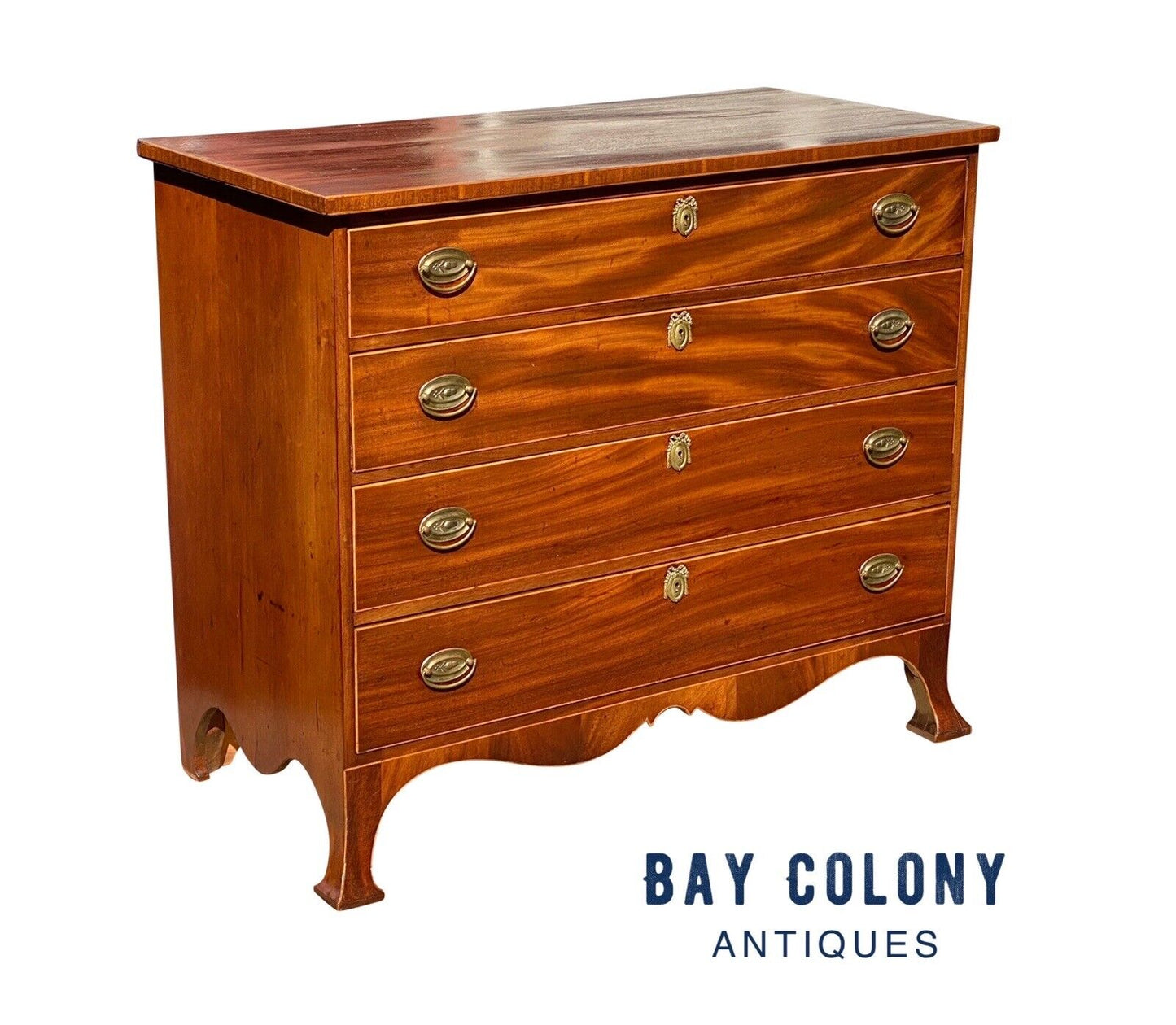 Early 19th Century Antique Federal Period Mahogany Chest of Drawers / Dresser