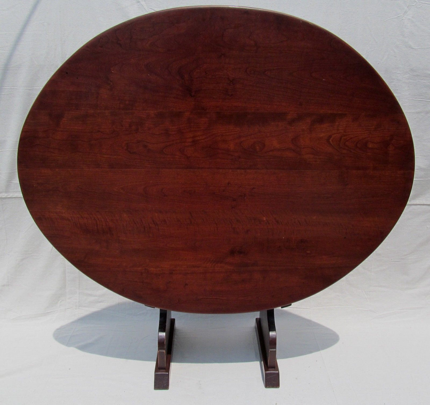 ANTIQUE QUEEN ANNE STYLE OVAL FORM CHERRY SHOE FOOT HUTCH TABLE - WONDERFUL