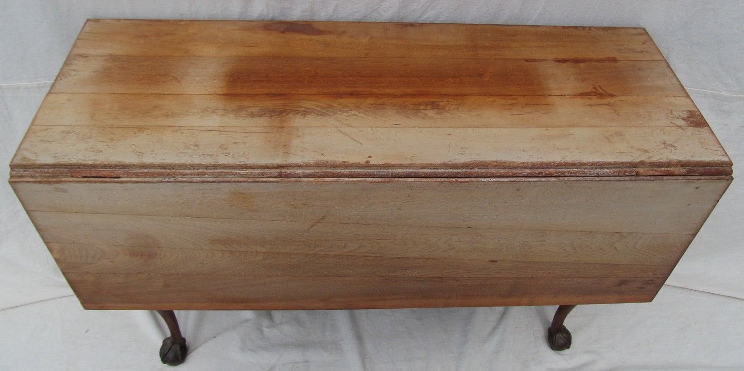 IMPORTANT TOWNSEND GODDARD WALNUT BALL & CLAW DINING TABLE NEWPORT RI ca. 1760