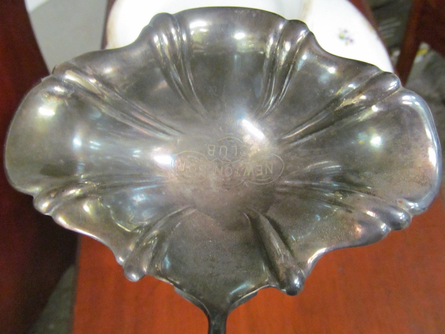 CARVED HORN HANDLE & DECORATIVE SILVER LADLE 'NEWTON SQUIRER'S CLUB
