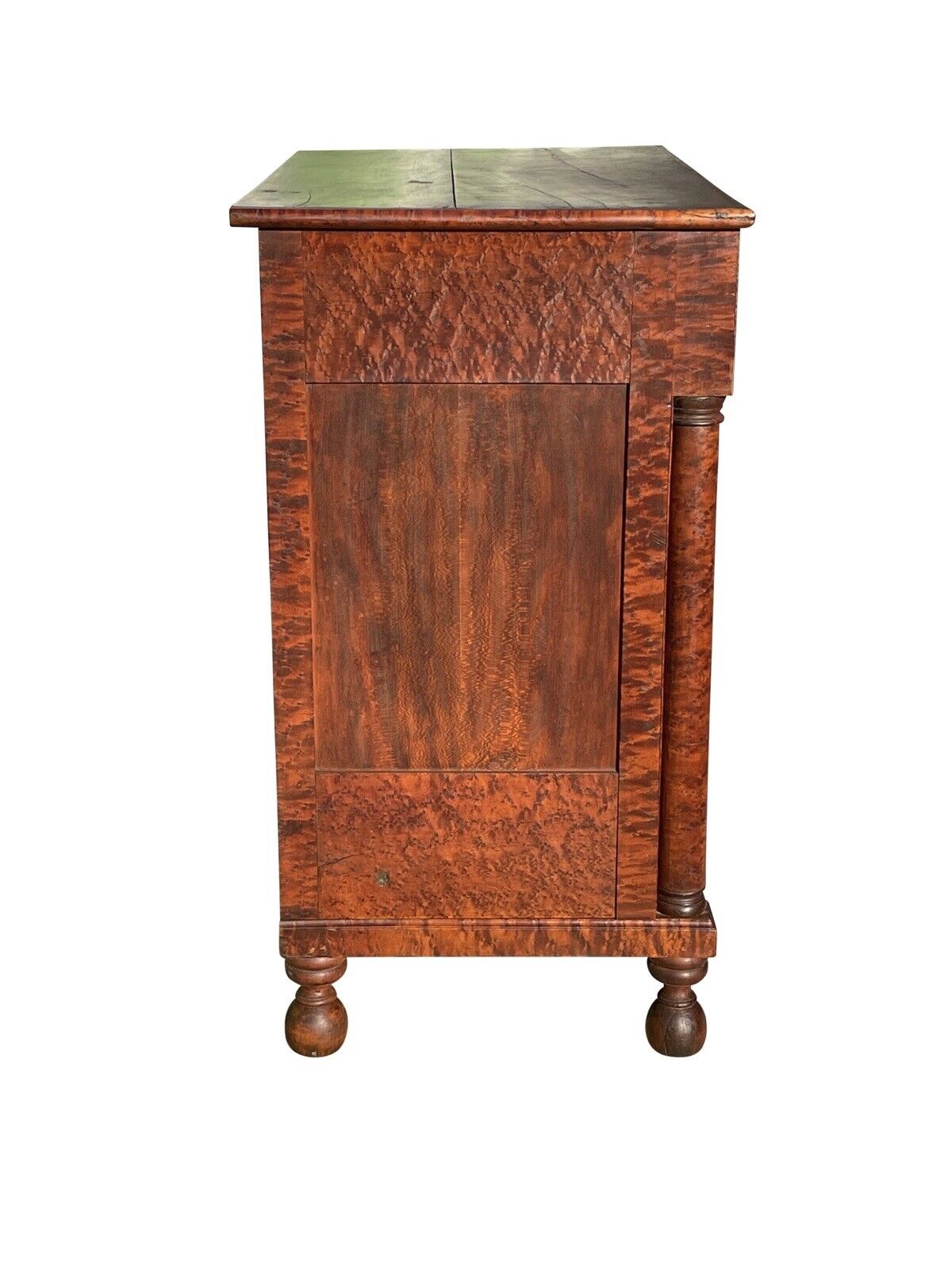 Antique Federal Bird's Eye Maple Chest of Drawers / Dresser on Cannonball Feet
