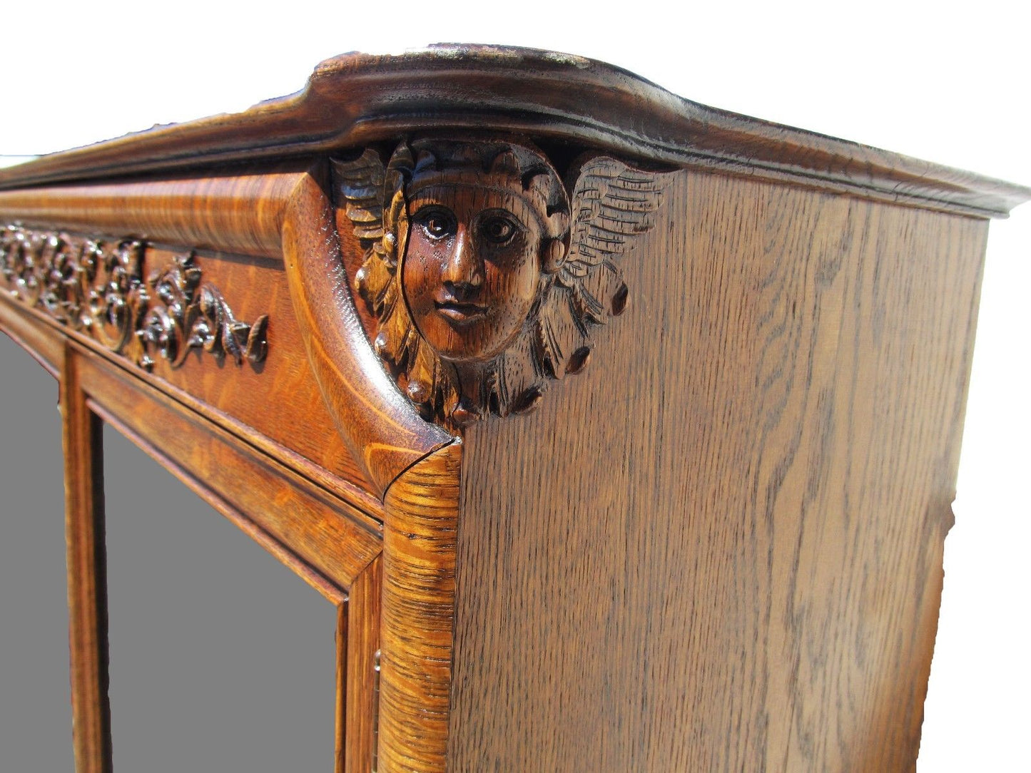VICTORIAN R.J. HORNER RENAISSANCE REVIVAL TIGER OAK DOUBLE DOOR CARVED BOOKCASE