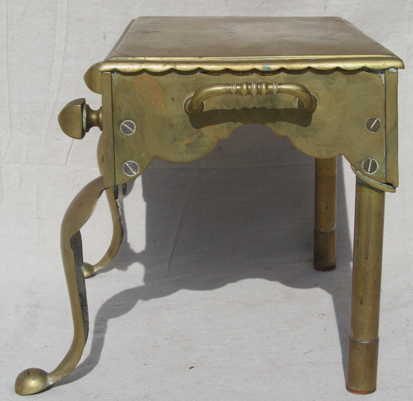 EARLY 19TH CENTURY ENGLISH REGENCY PERIOD BRASS FOOTMAN-HAND CRATED