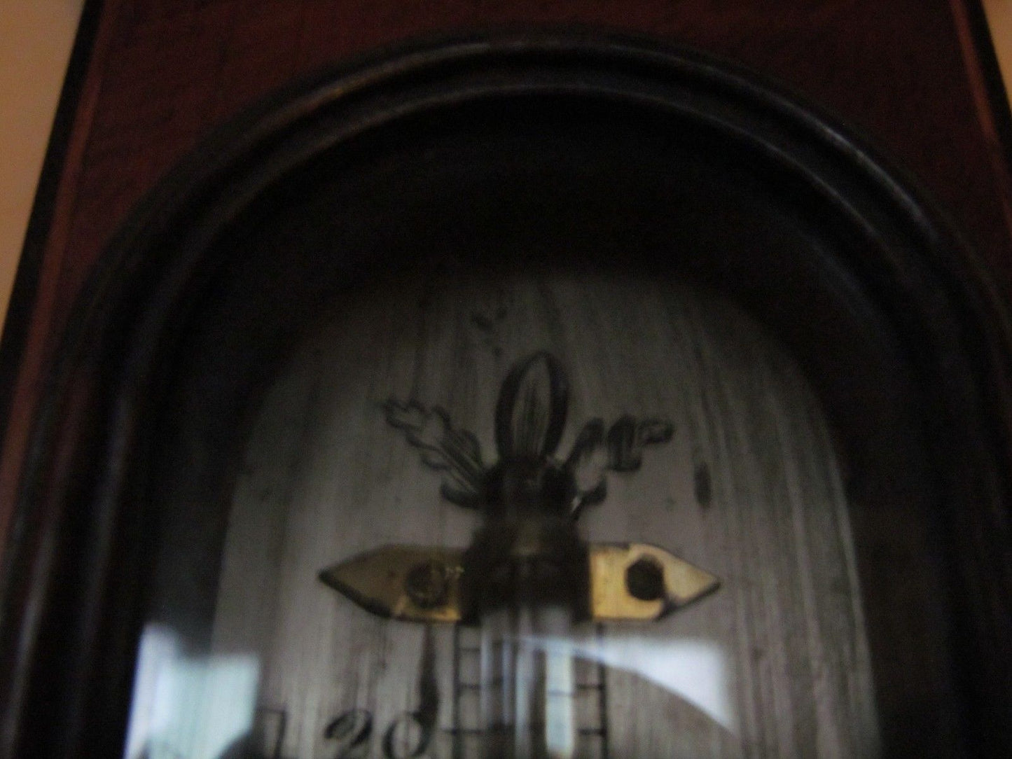 FINELY INLAID EARLY 19TH CENTURY BAROMETER WITH CONCH SHELLS & SEA ANEMONE