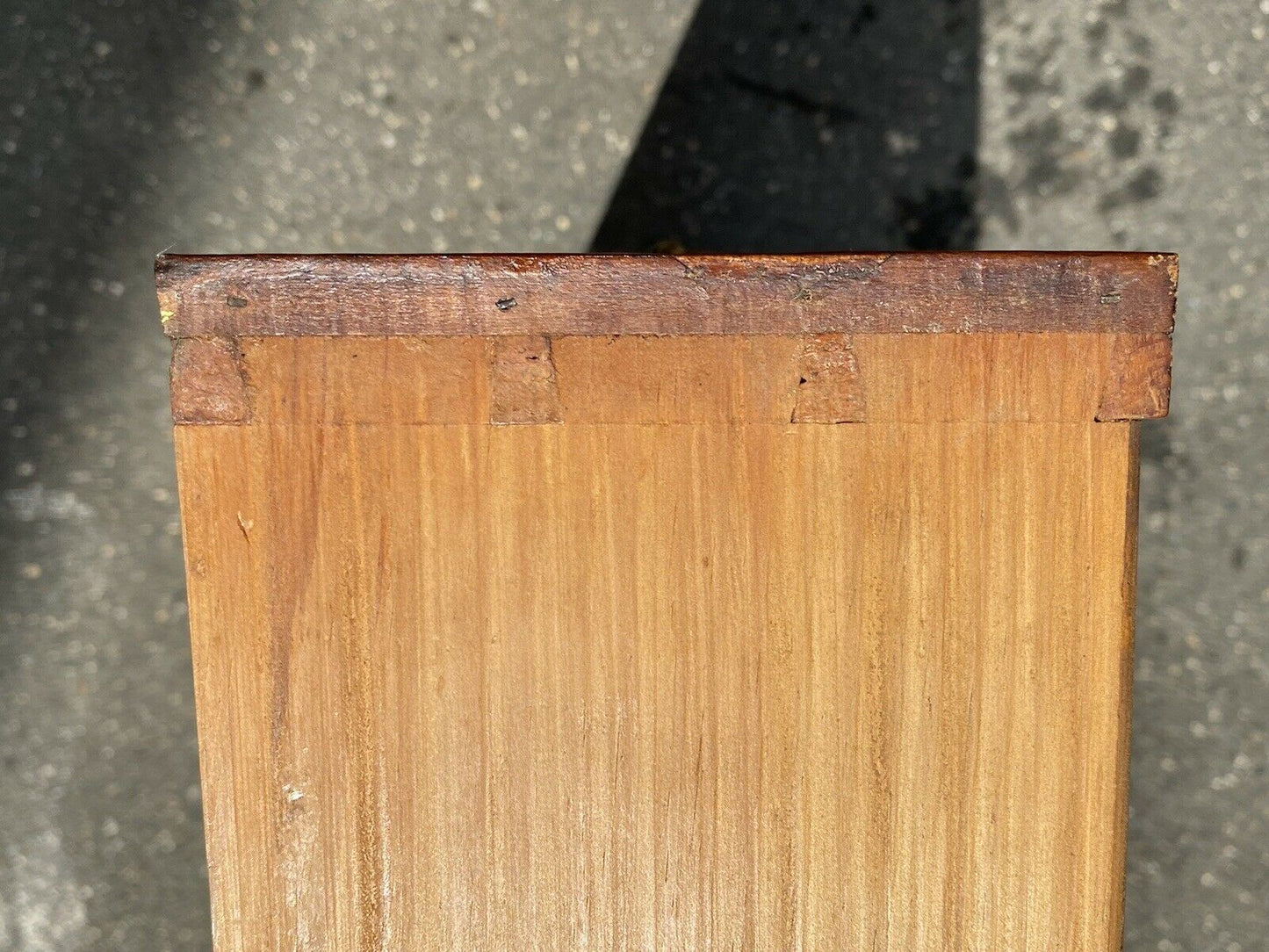 19TH C ANTIQUE FEDERAL PERIOD TIGER MAPLE NEW HAMPSHIRE LADIES SECRETARY DESK