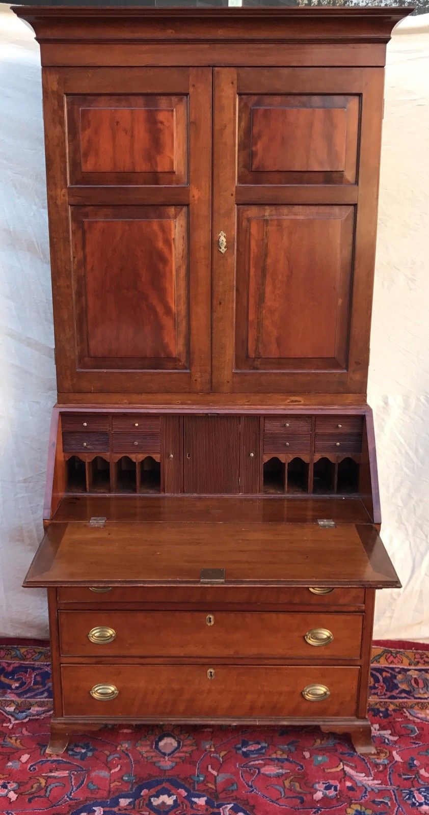 ULTRA RARE 18TH CENTURY CHERRY CONNECTICUT HEPPLEWHITE DOUBLE BLANK DOOR DESK