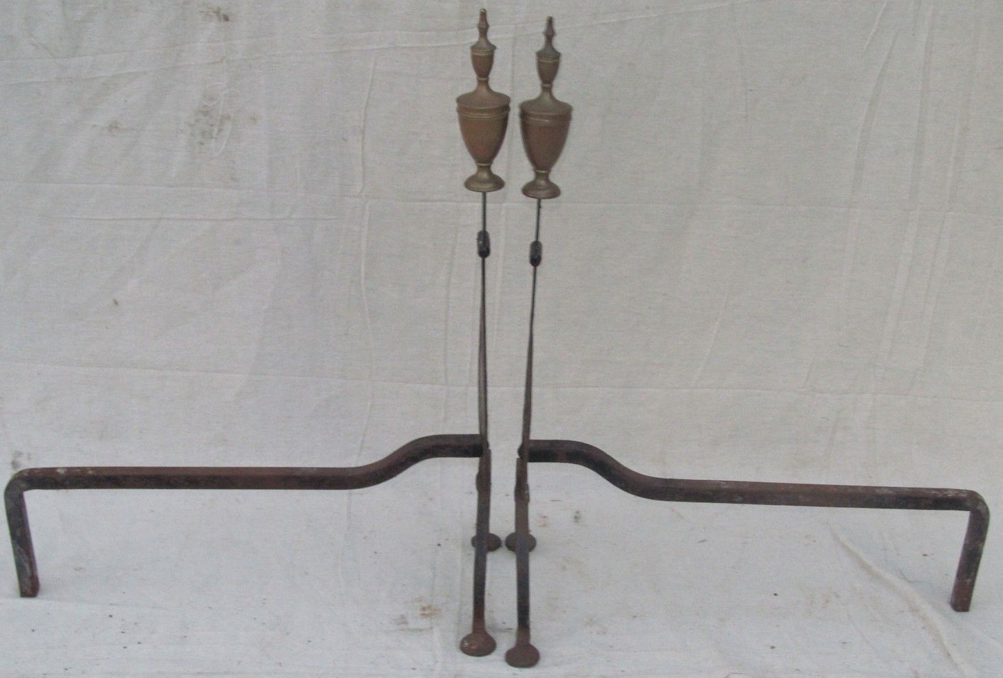PAIR OF LATE 19TH CENTURY FEDERAL STYLE KNIFE BLADE ANDIRONS W/PENNY FEET