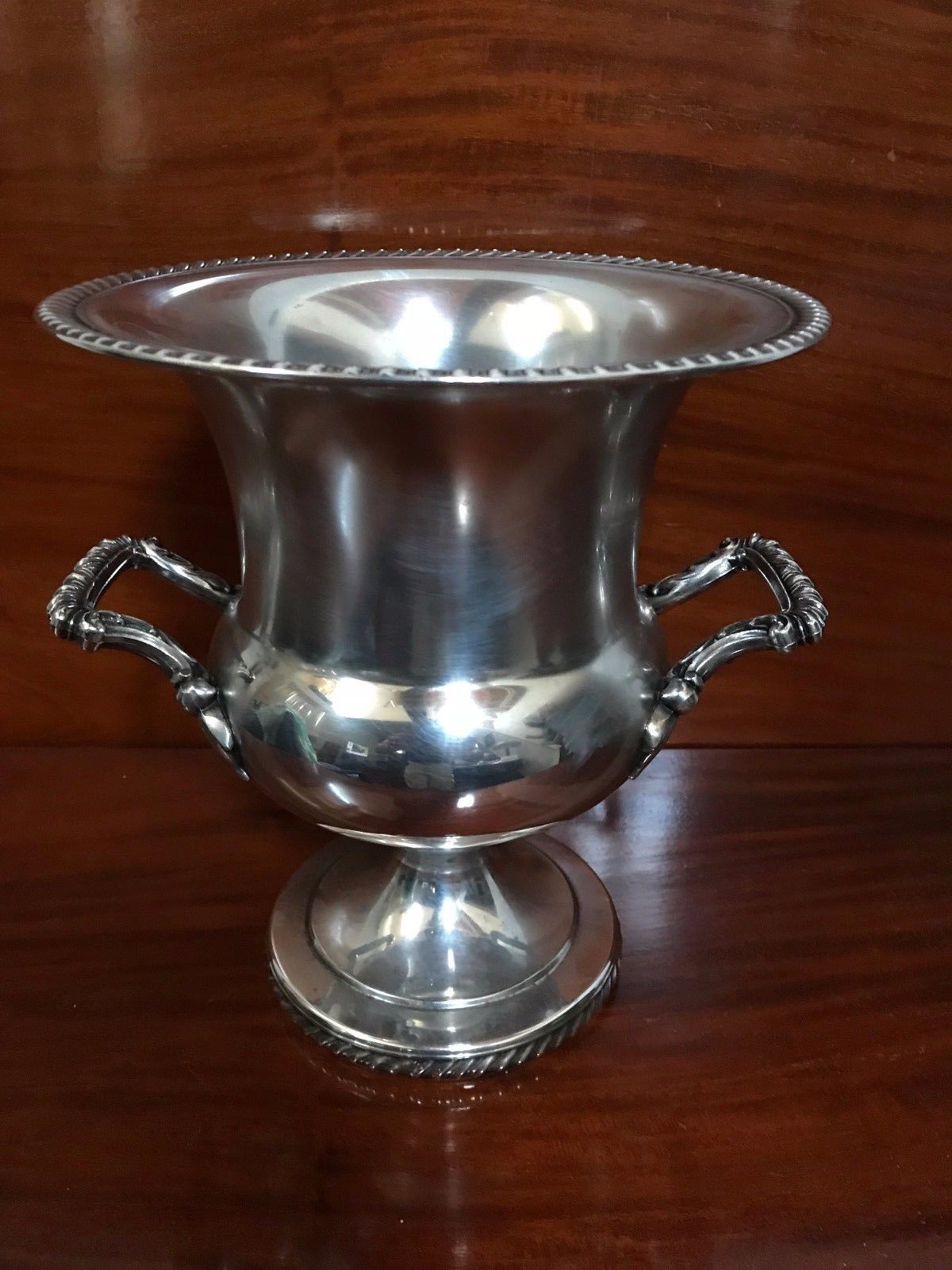 VINTAGE SILVER PLATE CHAMPAGNE-WINE ICE BUCKET
