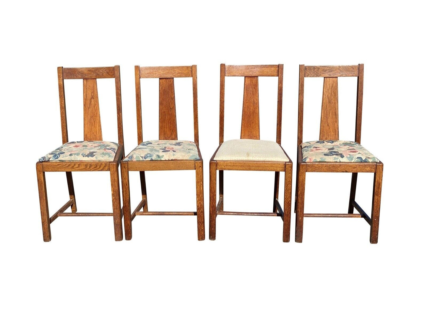 Set of 8 Antique Arts & Crafts Oak Dining Chairs with Tapered Splats