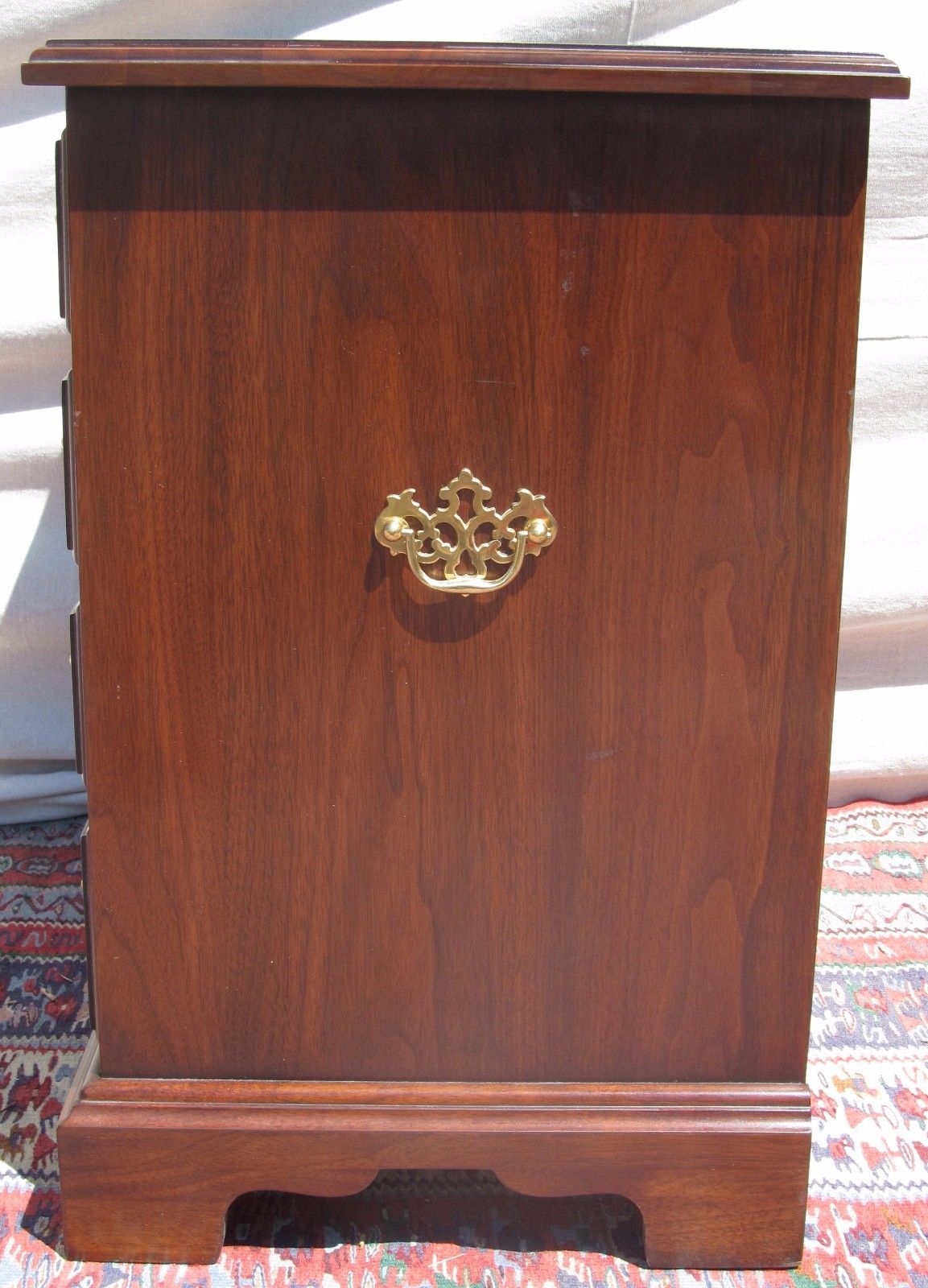EXCELLENT HENKEL & HARRIS VIRGINIA GALLERIES SILVER MINI CHEST-BLACK WALNUT
