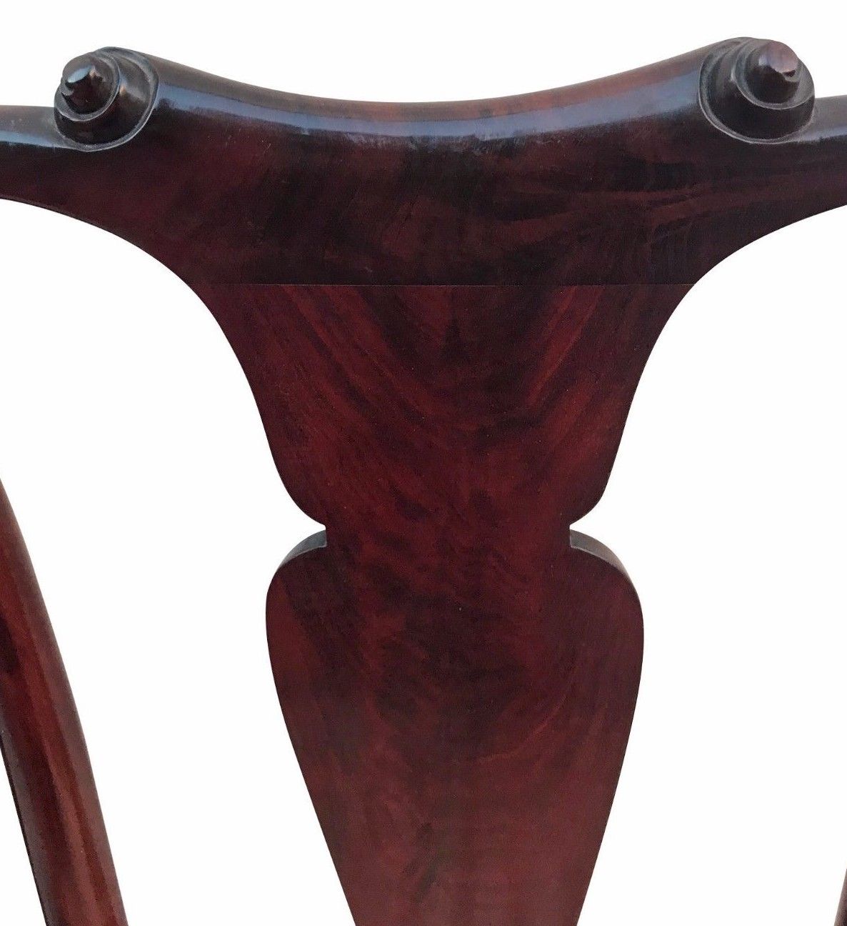 PAIR OF QUEEN ANNE STYLE MAHOGANY SIDE CHAIRS WITH GRACEFUL PAD FEET
