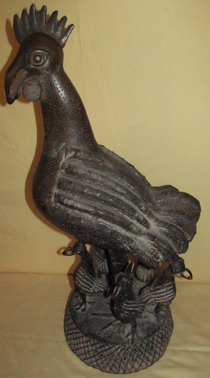 BENIN AFRICAN MIXED METAL STATUE DEPICTING ROOSTER WITH 5 CHICKS