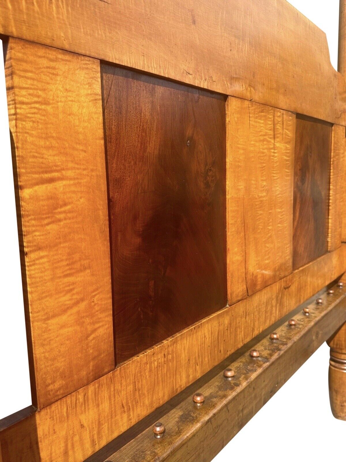 Late 18th Century Antique Federal Tiger Maple & Figured Mahogany Four Poster Bed