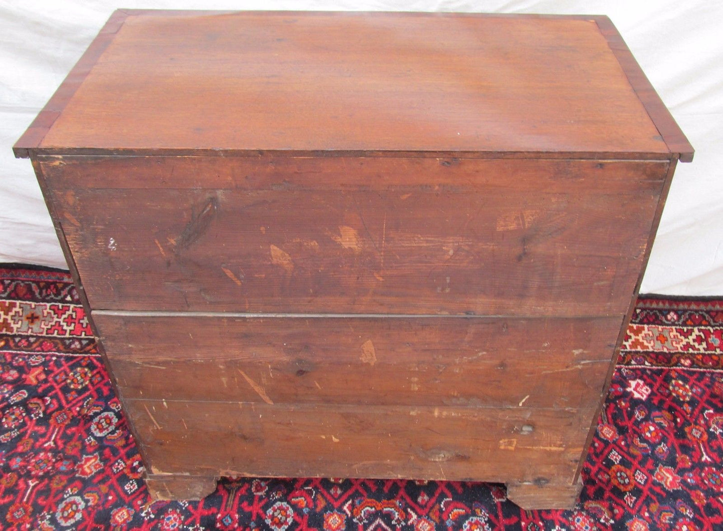 GEORGE III ENGLISH YEW WOOD CROSS BAND INLAID BACHELORS CHEST ON BRACKET BASE