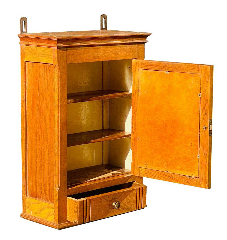 19TH C ANTIQUE VICTORIAN TIGER OAK WALL HANGING MEDICINE CABINET