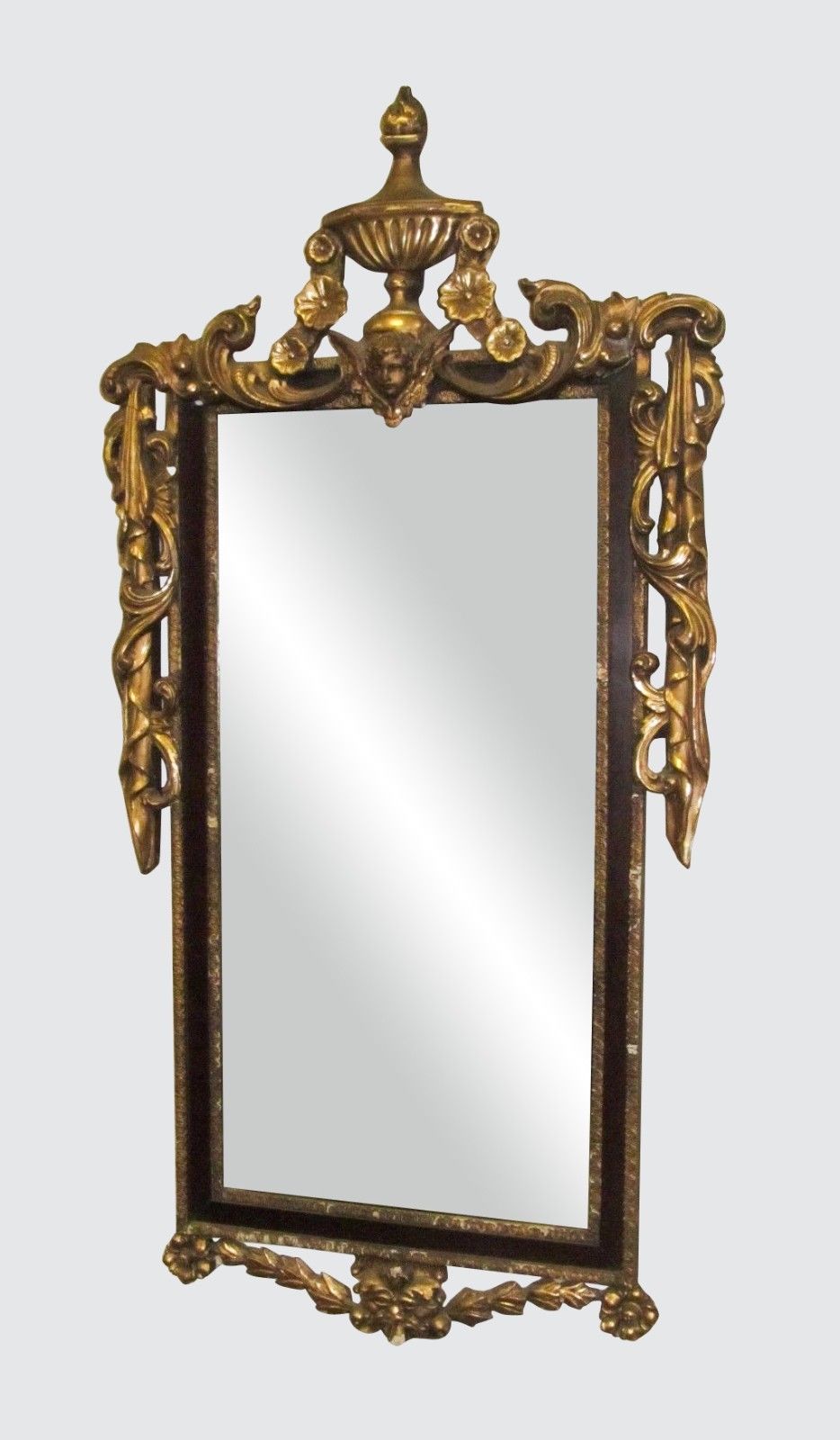 18TH CENTURY ROCOCO CONTINENTAL PARCEL GILT MAHOGANY MIRROR