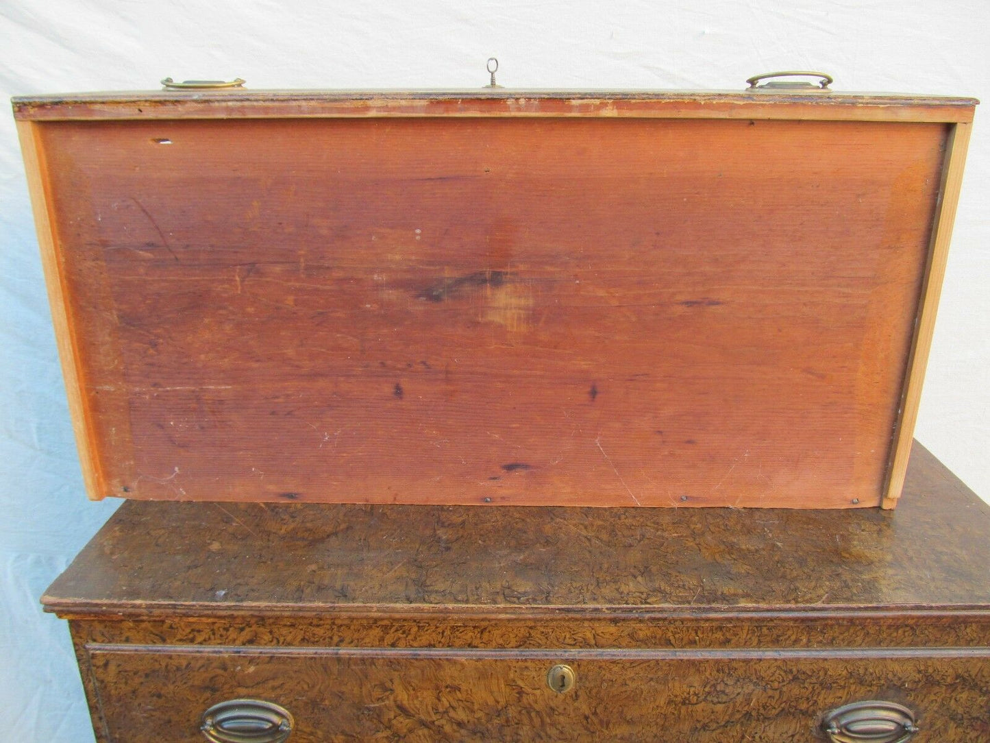18TH C HEPPLEWHITE NEW ENGLAND SPONGE GRAIN PAINTED ANTIQUE BLANKET BOX / CHEST