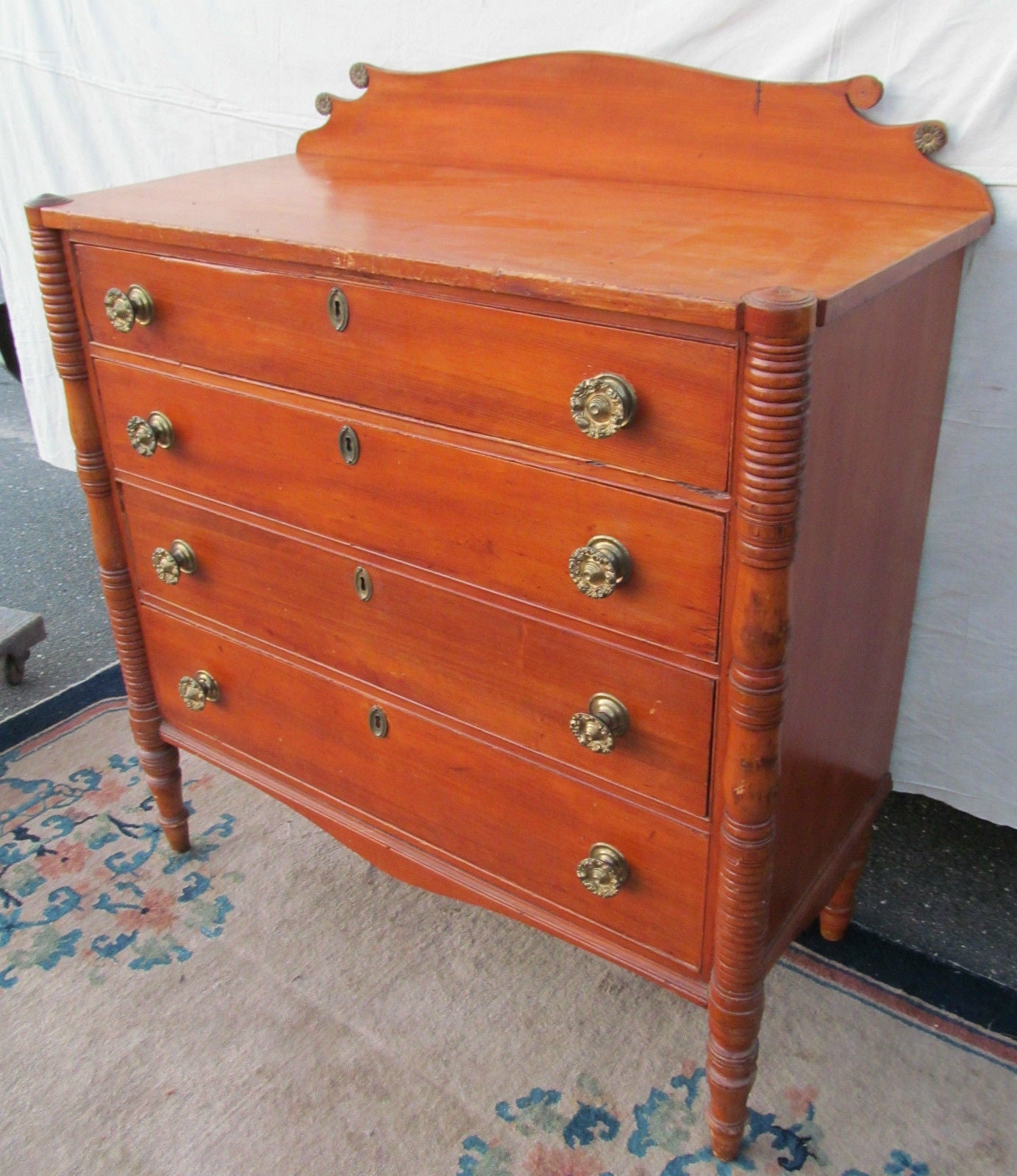 FINE 1790 SHERATON PINE & MAPLE DRESSER W/RING TURNED COLUMNS N.H. EXCEPTIONAL!