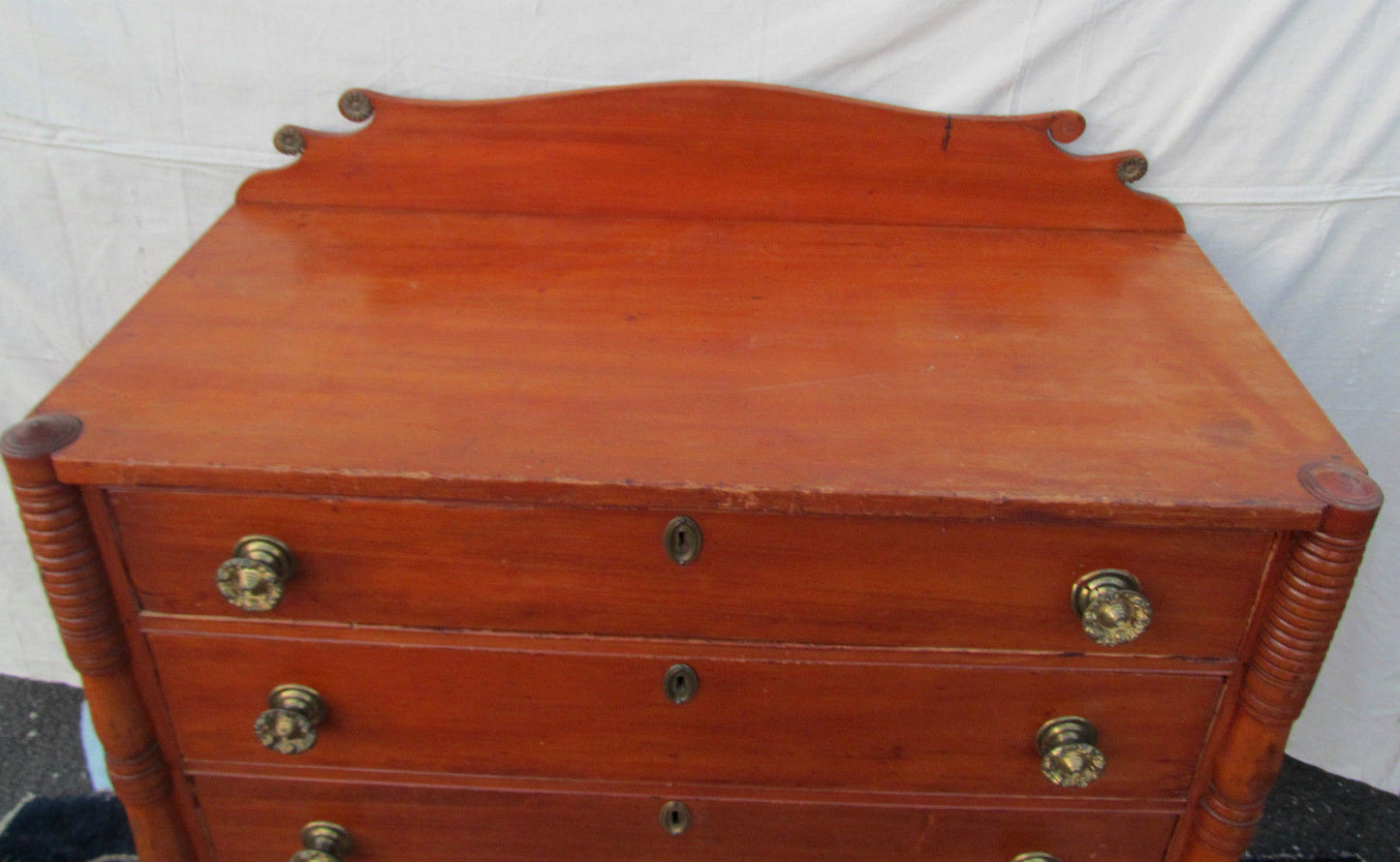 FINE 1790 SHERATON PINE & MAPLE DRESSER W/RING TURNED COLUMNS N.H. EXCEPTIONAL!