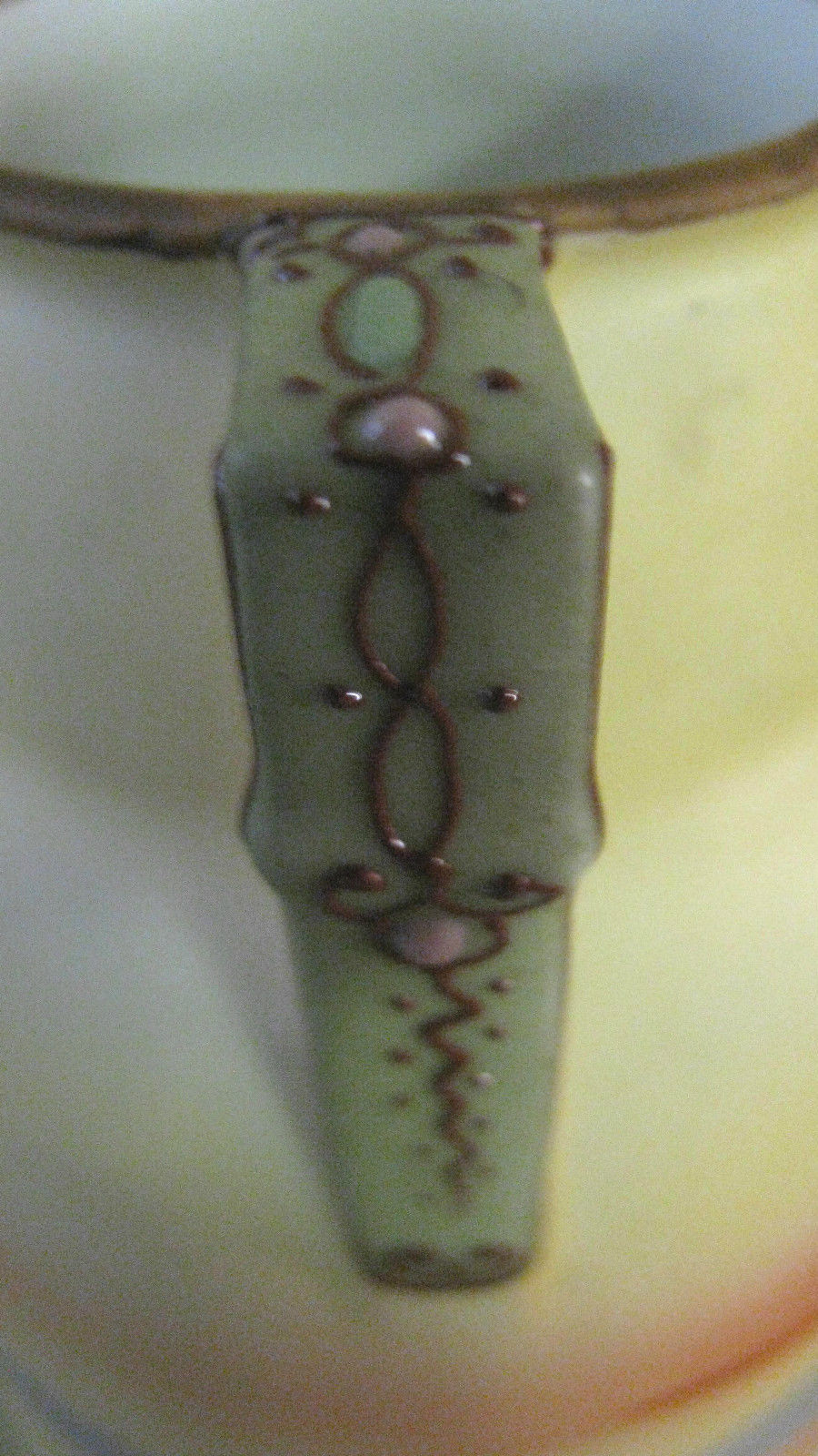 BEAUTIFUL GREEN SEAL NIPPON VASE WITH DESERT OASIS SCENE & MORIAGE APPLICATIONS